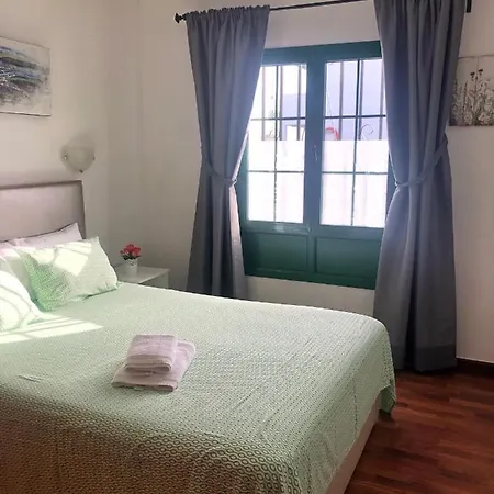 Relax & Pool Next To The Puerto del Carmen (Lanzarote)