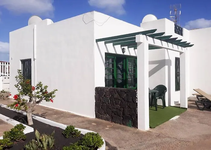 Relax & Pool Next To The Apartament *