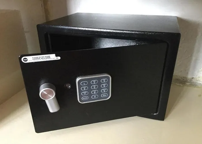 Relax & Pool Next To The Apartament