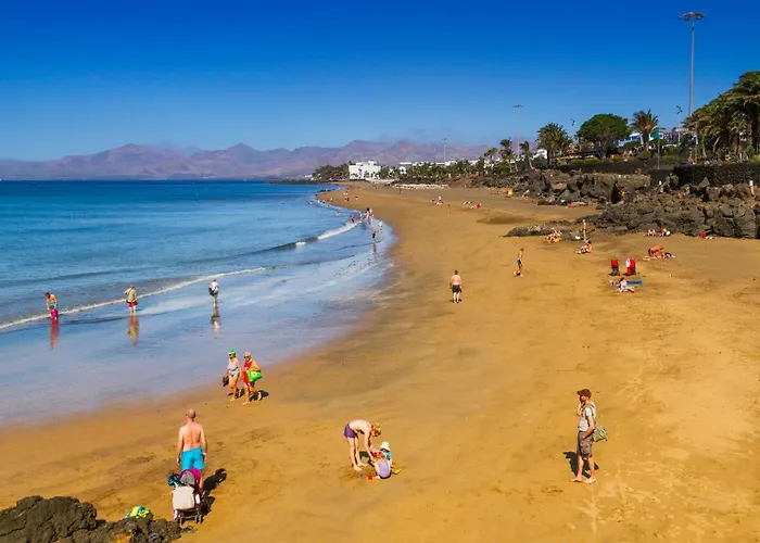 公寓 Relax & Pool Next To The *