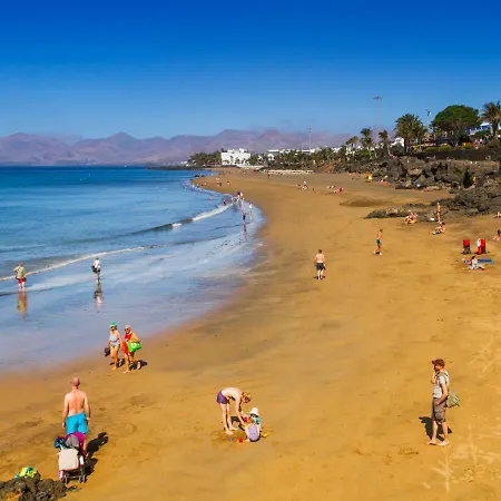 Apartment Relax & Pool Next To The *